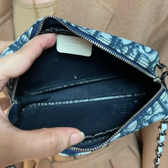 Authentic vintage Dior mini accesory pouch (HK30) - Picture 12 of 16